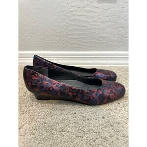TROTTERS | Lauren Wedge Shoes Floral Print Comfort Slip-On Heels | Women’s 11N